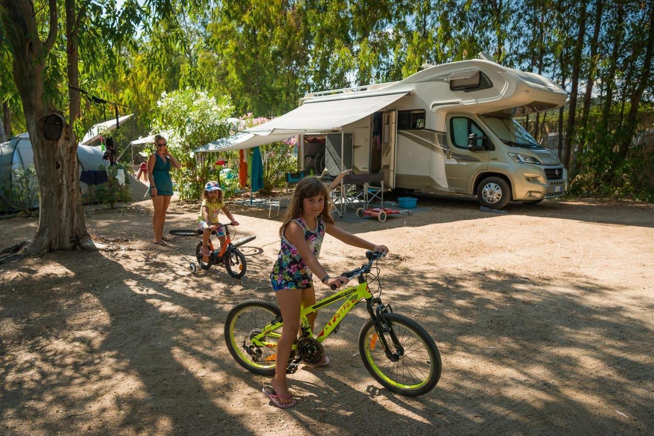 Tiliguerta Glamping&Camping Village Коста Рей Экстерьер фото